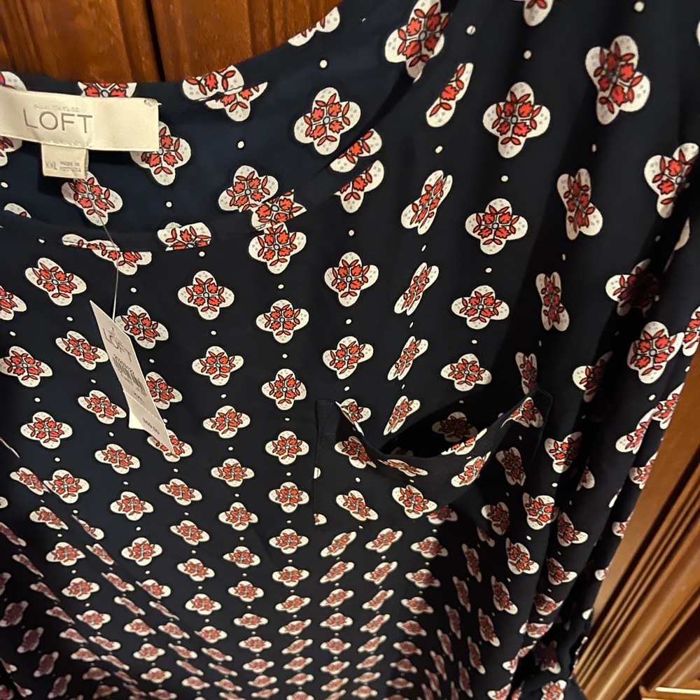 Loft navy blouse - Picture 3 of 6